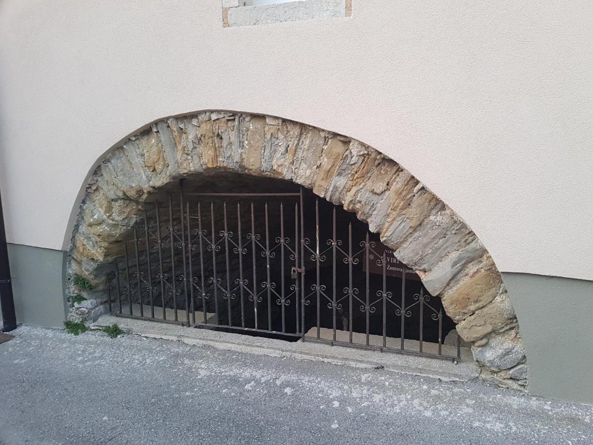 Boutique Villa Zontova Jama Vipava Buitenkant foto