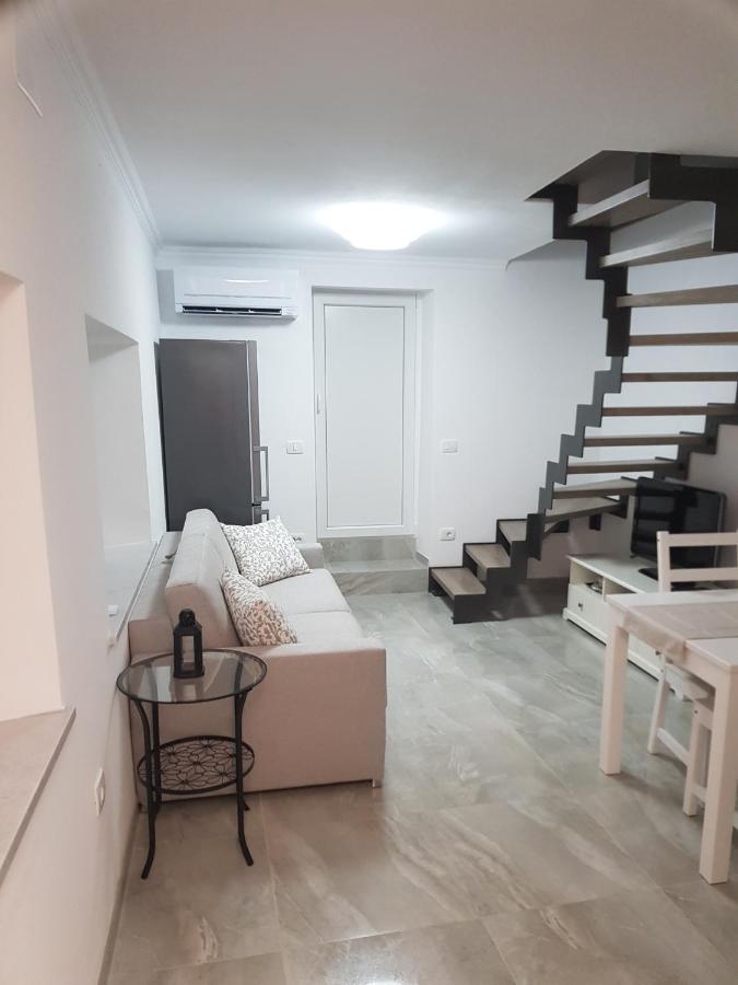 Boutique Villa Zontova Jama Vipava Buitenkant foto